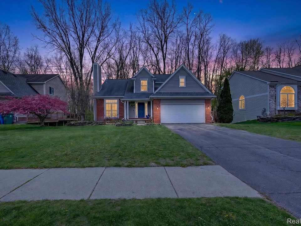 1st image of 4450 Commerce Woods Dr