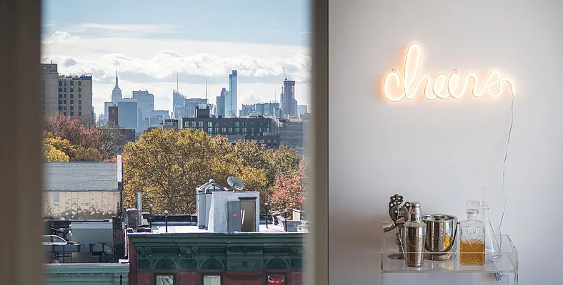 Rented by REAL New York | media 21