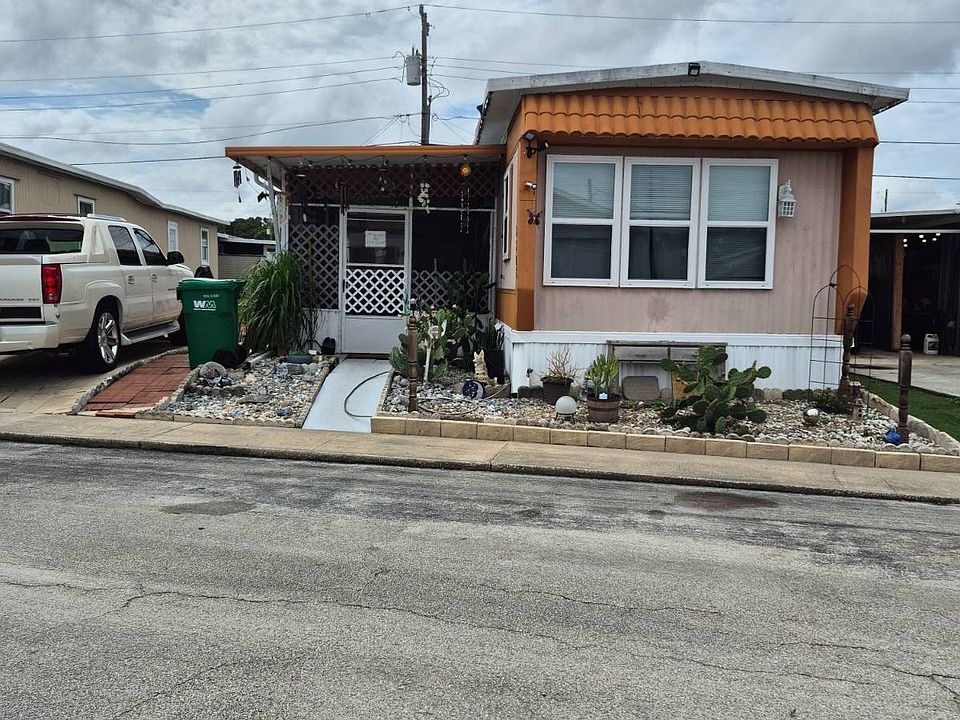 1st image of 3326 3rd Ave