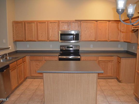 5th image of 17041 W Tonbridge St