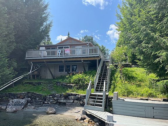 2nd image of 1216 Old Cottage Ln