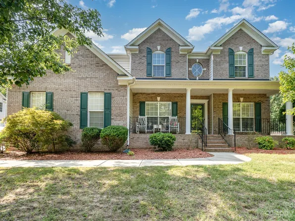 1312 Linden Glen Dr, Matthews, NC 28104