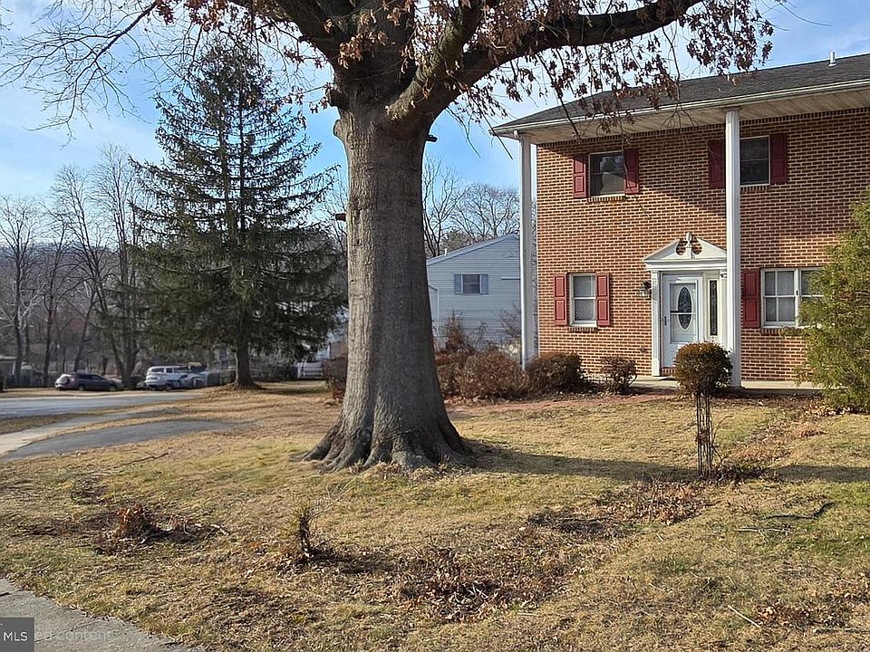 1st image of 336 S Water St