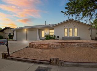 1428 Willys Knight Dr NE, Albuquerque, NM 87112