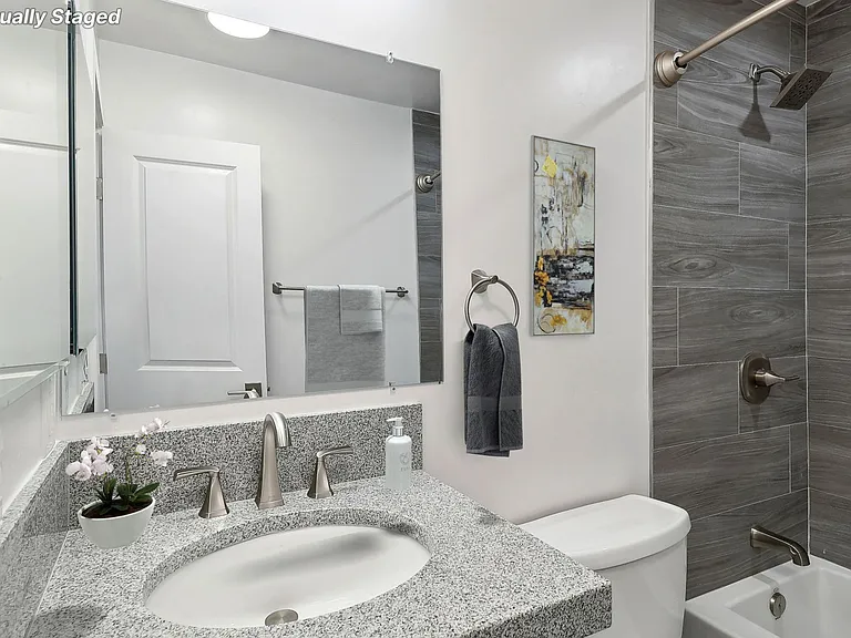 Palm Terrace Apartments — Photo 11
