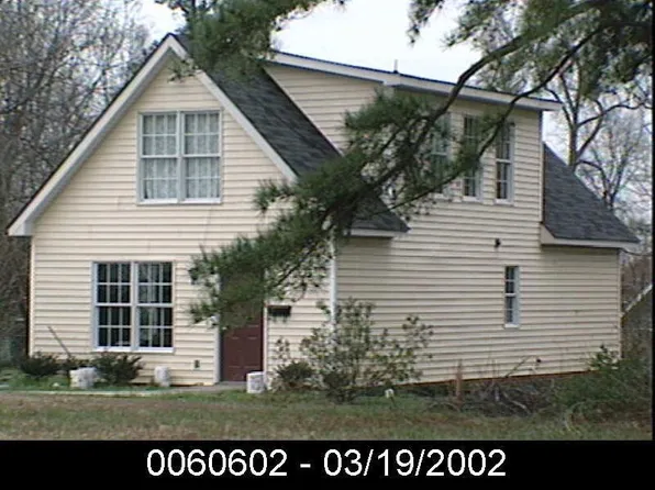 3119 Woods Pl, Raleigh, NC 27607