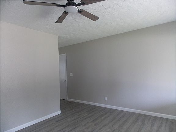 5th image of 1738 Lundgren Rd