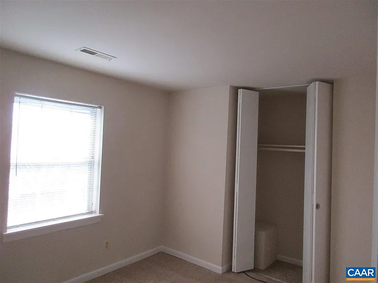 820 Runnel Ct #6 — Photo 8