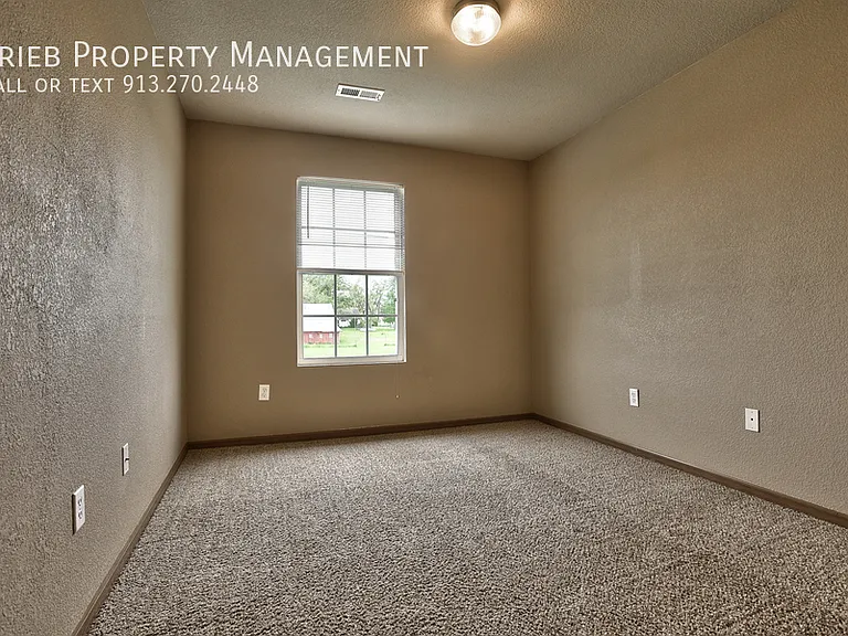 900 S Woodson Ct — Photo 18