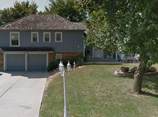 9807 W 104th St, Overland Park, KS 66212