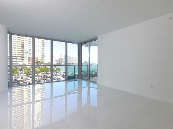 3rd image of 1331 Brickell Bay Dr APT 402