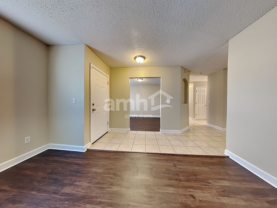 1st image of 3296 Avalon Dr