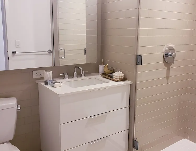 535 W 43rd St S #15C — Photo 17
