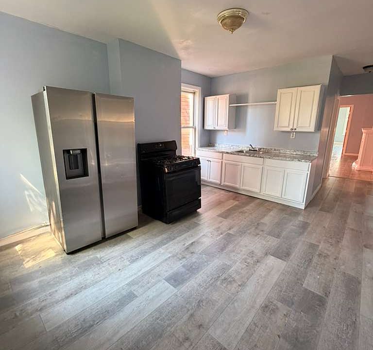 1st image of 3253 7th Ave APT 2