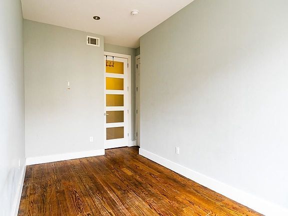 5th image of 168 Wilson Ave #3F