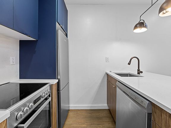 5th image of 119 Boerum St APT 2R