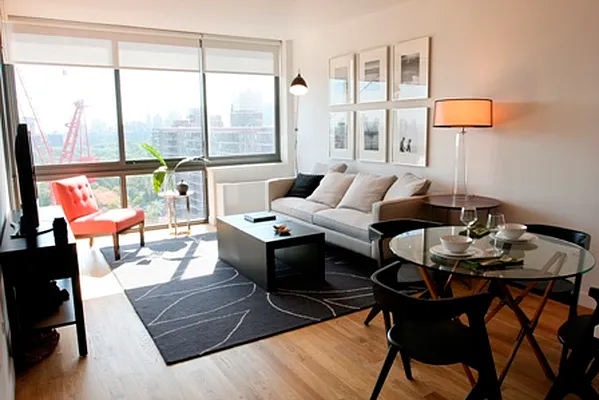 Rented by PWV Acquisitions | media 25