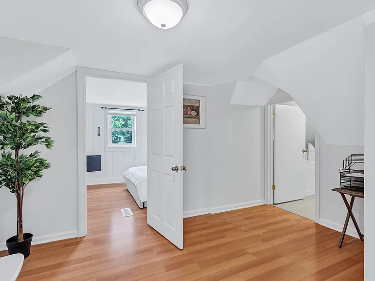 744 Silver Spring Ave — Photo 19