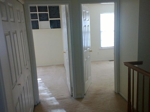 5th image of 35-2 Whistler Dr