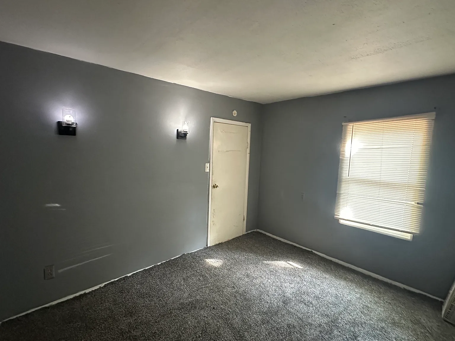 2 bed, 714 sqft, $1,275 — Photo 3