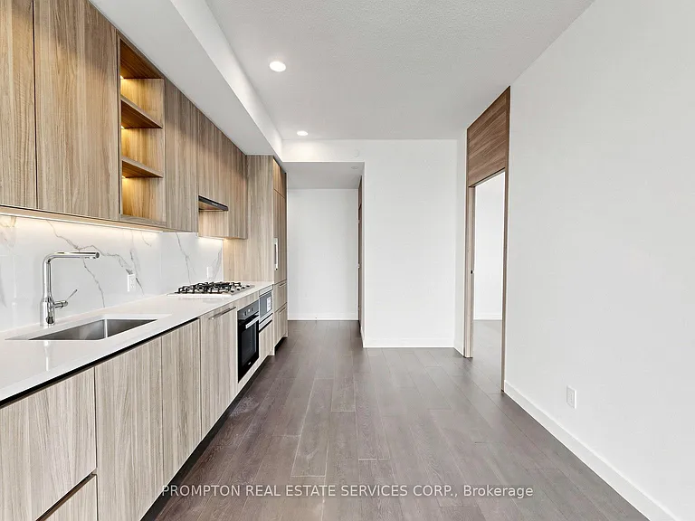 18 Esther Shiner Blvd #2511 — Photo 24