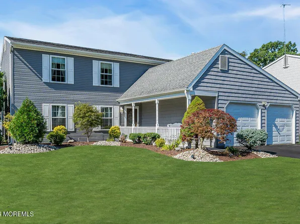 39 Honeysuckle Way, Howell, NJ 07731