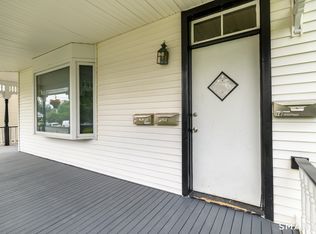 18 Elm Tree Pl #2, Stamford, CT 06906