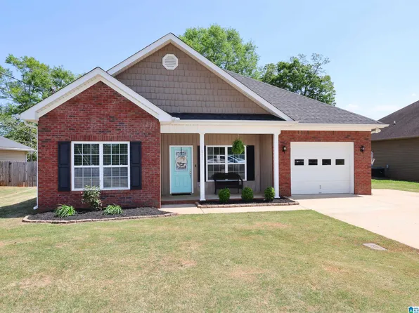 221 Reaves Dr, Munford, AL 36268