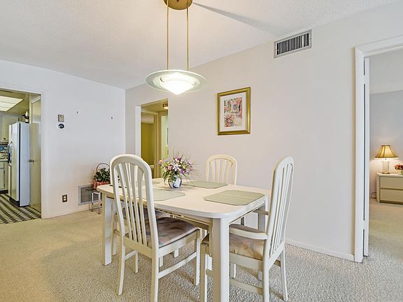 4th image of 100 Lehane Ter APT 22