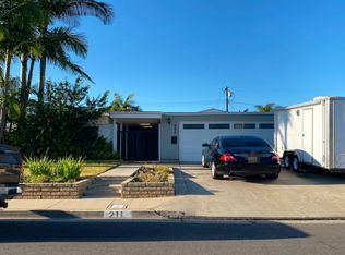 211 Albert Pl, Costa Mesa, CA 92627