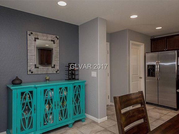 5th image of 10818 Merrimack Ave