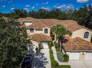 56 Silver Oaks Cir #202, Naples, FL 34119