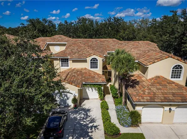 56 Silver Oaks CIR #202, NAPLES, FL 34119