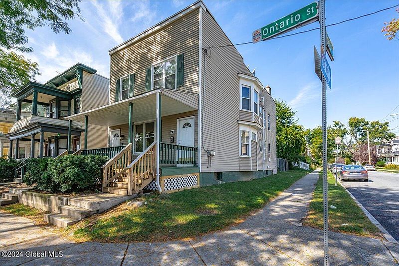 3rd image of 153 Ontario Street