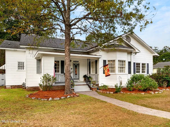 414 W Michigan St, Poplarville, MS 39470