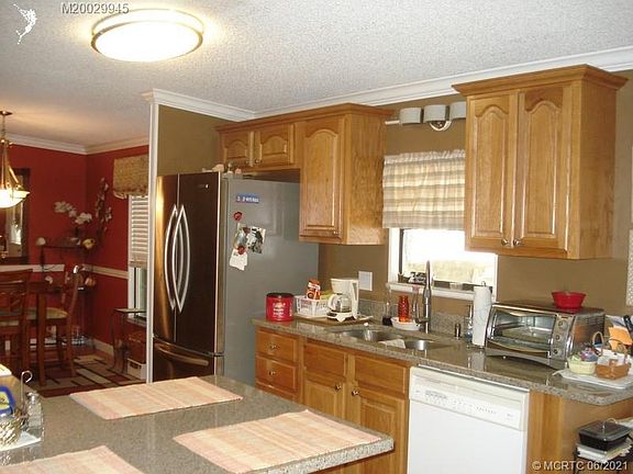 4th image of 16013 SW Indianwood Cir
