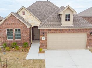 241 Flower Ridge Dr, Fort Worth, TX 76108