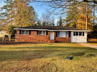 152 Woodland Dr, Gray, GA 31032