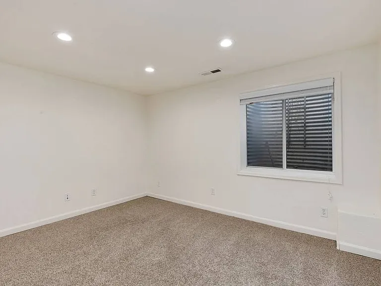 1468 Cedarwood Dr — Photo 18