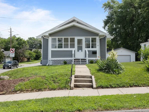 3201 SW 7th St, Des Moines, IA 50315