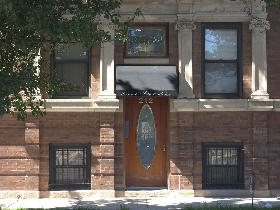 1st image of 212 E 44th St APT 3