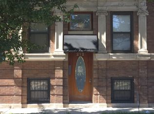 212 E 44th St APT 3, Chicago, IL 60653