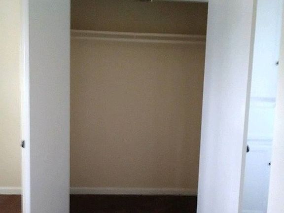 4th image of 6606 Flora Ave #5