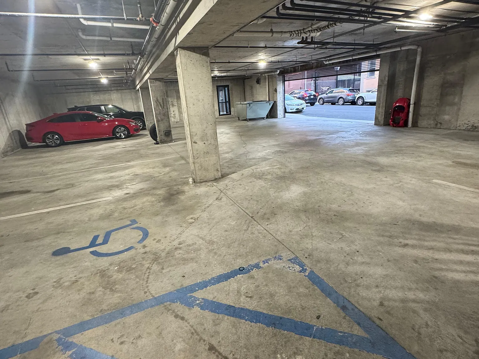2 bed, $1,800 — Photo 3