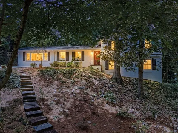 2360 Honeysuckle Ln SE, Smyrna, GA 30080