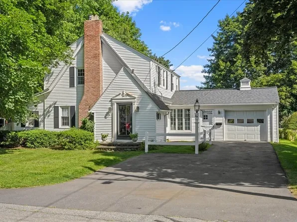 28 Kenilworth Rd, Shrewsbury, MA 01545
