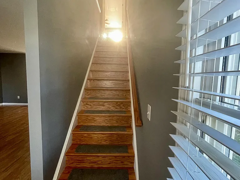218 Colonnade St — Photo 13