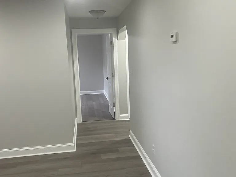Karl Place Apartments — Photo 11