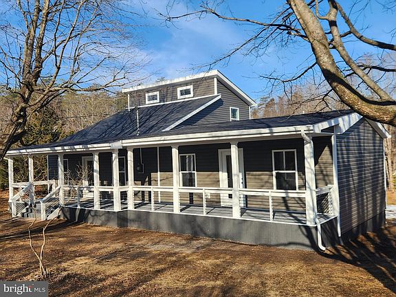 2nd image of 36 Plum Tree Ln