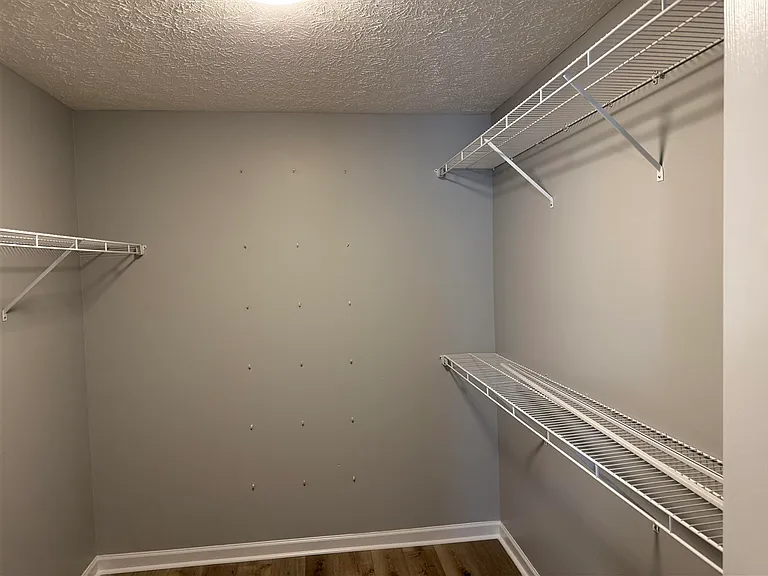 360 Cedar Hollow Dr — Photo 8